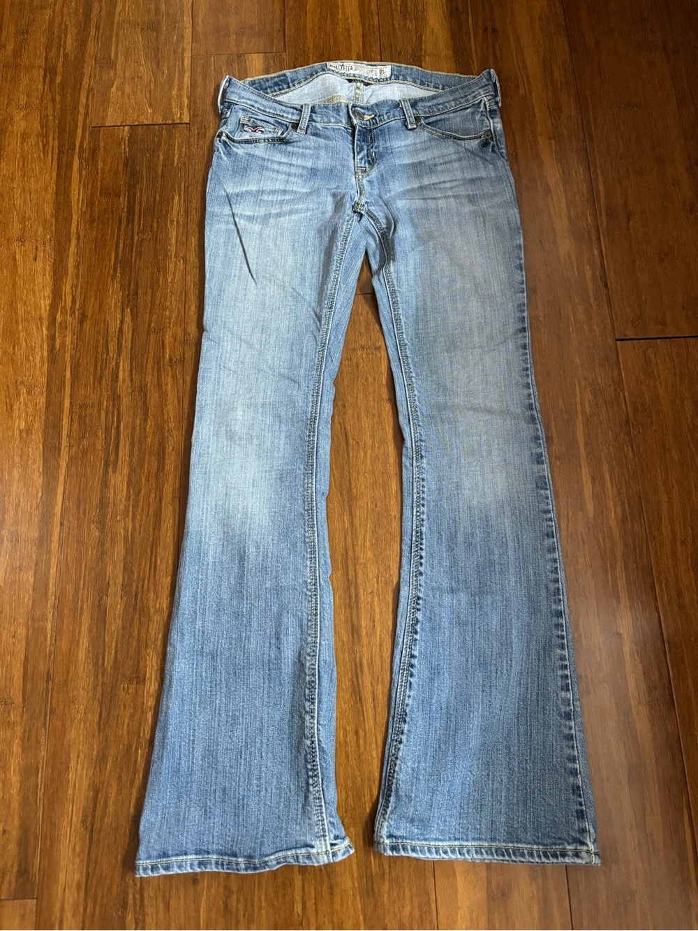 Hollister Co, Vintage Low Rise Flare Jeans Size 0S